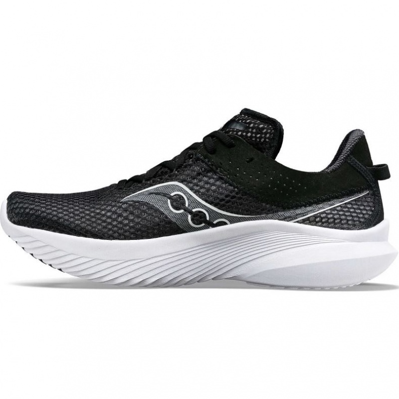 Black / White Women's Saucony Kinvara 14 Running Shoes | SINGAPORE-PTIXU